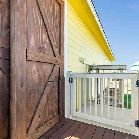Beach House With Ocean View Surfside Beach Exteriör bild