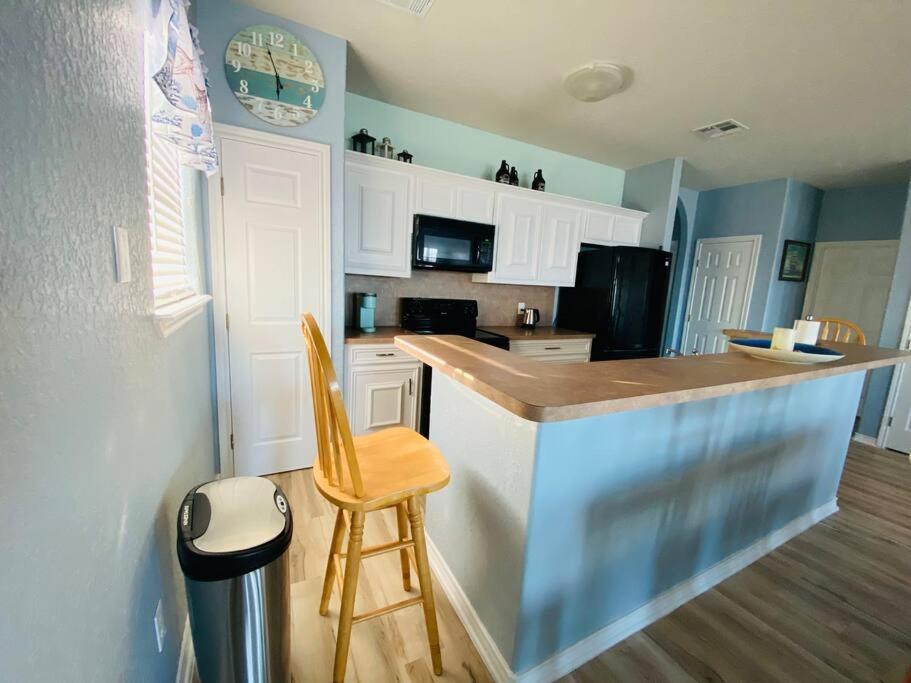 Beach House With Ocean View Surfside Beach Exteriör bild